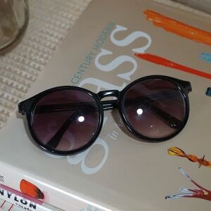 Vintage 70s cool ray black round ombre lens sunglasses